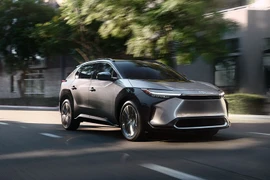 Toyota bZ4X từ 1,2 tỷ đồng tại Đông Nam Á, có về Việt Nam?