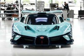 Bugatti Bolide động cơ W16 từ 123,9 tỷ đồng cuối cùng được bàn giao
