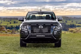 Chi tiết Nissan Navara 2026 - bán tải "chung trứng" với Mitsubishi Triton