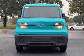 Cận cảnh VinFast EC Van giá 285 triệu tại Việt Nam, chạy 175km/sạc