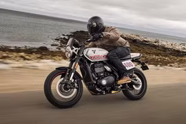 Triumph Tracker 400 2026 phong cách flat-track, giá 202 triệu đồng 