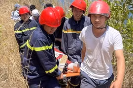 Kịp thời cứu hộ nữ du khách nước ngoài gặp nạn trên núi Dinh