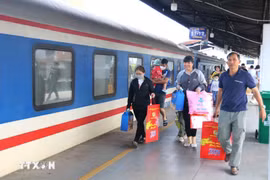 Bộ Nội vụ: Không có chủ trương hoán đổi ngày nghỉ dịp Giỗ tổ, 30/4 và 1/5