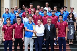 Bộ trưởng Bộ VHTTD chúc mừng đội tuyển U23 Việt Nam vô địch U23 Đông Nam Á