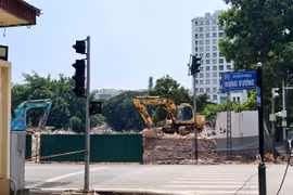 Hà Nội khẩn trương phá dỡ tòa nhà để mở rộng đường Hùng Vương
