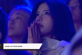 Mai Dora lên sóng Esports World Cup làm fan trầm trồ