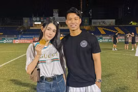 Trần Bích Hạnh "xả suộc" bên bạn trai cầu thủ ĐT Việt Nam