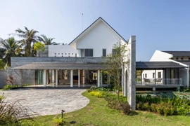 Báo Mỹ "ngả mũ" trước ngôi nhà với 7 khoảng sân tại Việt Nam 