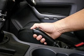 Người dùng có thể làm hỏng phanh tay ôtô vì thói quen này