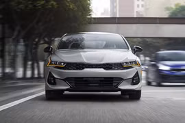 Kia gọi triệu hồi hơn 250.000 xe K5 vì sự cố bình nhiên liệu