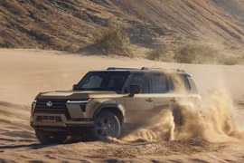 Toyota và Lexus bị triệu hồi hàng loạt xe do lỗi camera lùi