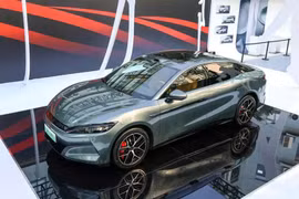 BYD Han L 2026 trình làng - tăng tốc như siêu xe, giá chỉ từ 725 triệu