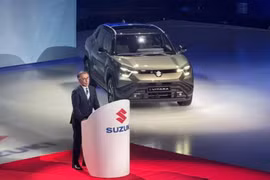 Suzuki eVITARA chạy 500km/sạc sắp bán tại Thái Lan, có về Việt Nam?