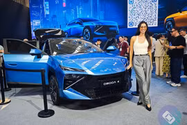 Omoda O4 sắp bán tại Việt Nam, thiết kế như siêu SUV Lamborghini Urus