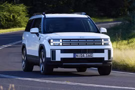 Hyundai Tucson 2027 lộ diện - lột xác thiết kế, vuông vức nam tính hơn