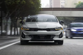 Kia gọi triệu hồi hơn 250.000 xe K5 vì sự cố bình nhiên liệu