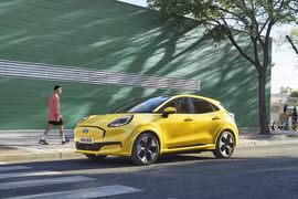 Ford Puma Gen-E 2026 từ 34.500 USD - SUV điện cỡ nhỏ chạy 550km/sạc