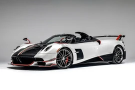 Ngắm siêu phẩm Pagani Huayra cuối cùng, giá hơn 7.000 USD/mã lực