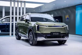 Hãng xe "Tàu" Dongfeng sắp ra mắt 2 ôtô du lịch mới tại Việt Nam 