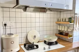 Căn bếp hơn 3m2 sắp xếp đỉnh cao khiến cộng đồng mạng trầm trồ