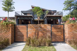 Báo Mỹ 'ngẩn ngơ' ngắm biệt thự song lập của đôi bạn thân ở Đà Nẵng