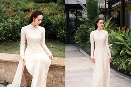 “Hot girl tuổi Ngọ” Huyền Lizzie diện áo dài truyền thống đẹp thanh tao