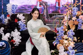 “Người đẹp tuổi Ngọ” Ngọc Thảo diện áo dài khoe vẻ đẹp thanh tao ở tuổi 35