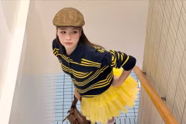 Hot mom Sam khoe nhan sắc ngọt ngào, tự nhận ‘hệ điều hành nhõng nhẽo’