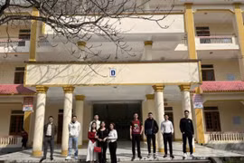 Họp lớp trong dịp nghỉ Tết, giới trẻ đối mặt “7749 câu chuyện” khó đỡ