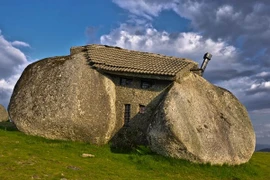 10 ngôi nhà độc đáo nhất thế giới 