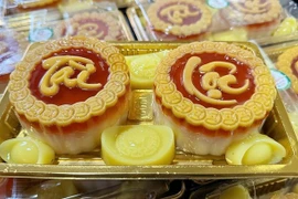 Ngoài vàng, những sản phẩm nào “cháy hàng” ngày vía Thần Tài?