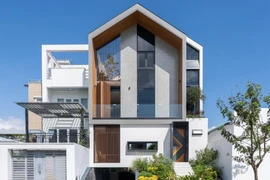 Ngôi nhà "vượt" nắng mưa khắc nghiệt ở Đà Nẵng