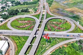 [GALLERY] Gấp rút hoàn thiện đường kết nối sân bay Long Thành 