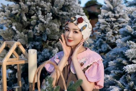 “Người đẹp không tuổi” Giáng My khoe ảnh Giáng sinh, nhan sắc U55 miễn chê