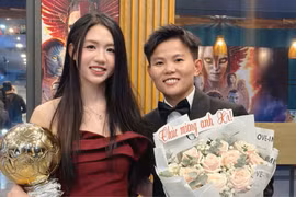 Hot girl xinh như búp bê tình tứ bên QBV nữ Việt Nam 2025 là ai?