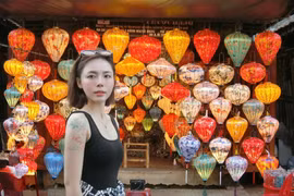 'Hot girl bắn súng' Phí Thanh Thảo khoe nhan sắc đời thường cực xinh