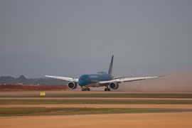 Bật mí chuyến bay đầu tiên hạ cánh an toàn xuống sân bay Long Thành