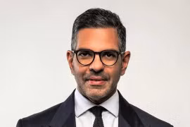 Tỷ phú qua đời vì "nuốt phải ong" là ai?