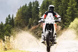 Moto Morini ra mắt X-Cape 700 2026, "xế phượt" Ý giá 221 triệu đồng