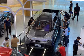 Bán tải điện Vinfast VF Wild bán ra cuối 2026, thêm cấu hình PHEV?