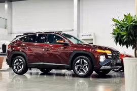 Hyundai Tucson Hybrid nhận cọc tại Việt Nam, giá khoảng 1 tỷ đồng