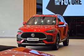 MG HS giảm giá mạnh tay, lên tới gần 200 triệu đồng tại đại lý Việt