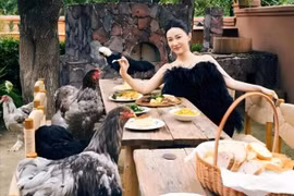 Biệt thự như "sở thú mini" của nữ diễn viên có nhan sắc vạn người mê