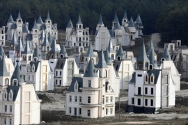 5 kiểu nhà khó ở, khó bán, chớ dại mua 