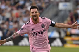 Hé lộ thu nhập khổng lồ của Messi sau hợp đồng mới