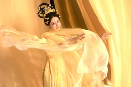 Chị Hằng đẹp nhất Trung Thu 2025, netizen gọi tên gái xinh này