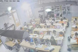 Siết kỷ cương sau vụ học sinh 'liếm đất' trong lớp học