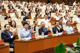 Bộ Chính trị yêu cầu xử lý sai phạm trong công tác cán bộ 