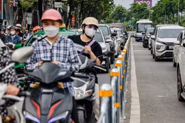 Hà Nội cấm xe máy chạy xăng vào vành đai 1 từ tháng 7/2026
