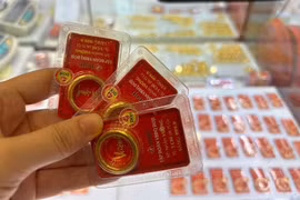 Giá vàng hôm nay 14/7: Đồng loạt bật tăng?